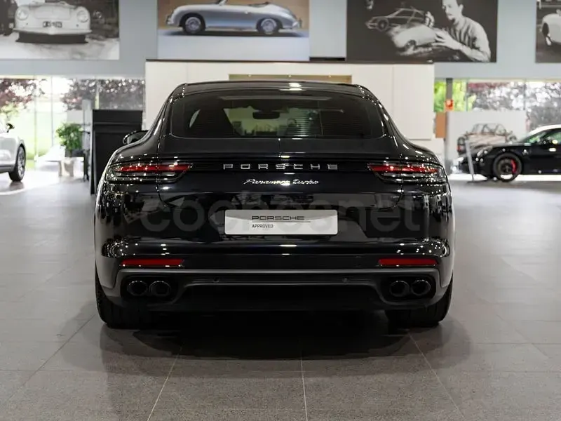 Usado Porsche Panamera Turbo 550 CV (404 kW) 2020 Negro Berlina