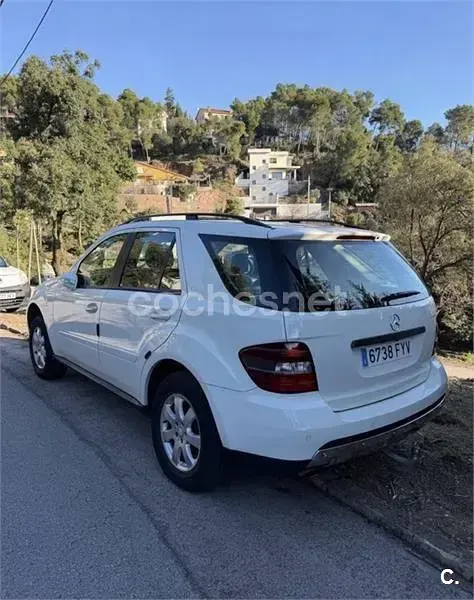 Usado Mercedes ML280 190 CV (139 kW) 2007 Blanco SUV