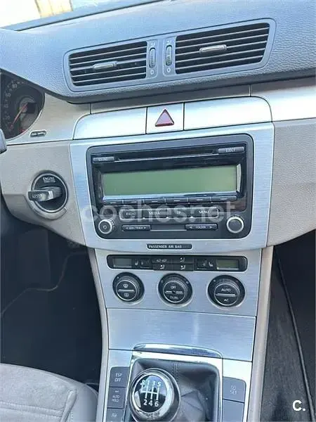 Begagnad VW Passat Highline 160 HK (117 kW) 2008 Svart Kombi