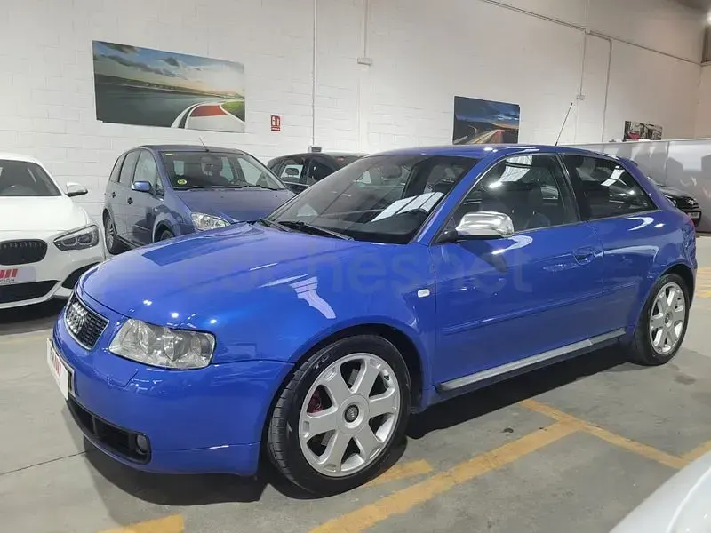 Usado Audi S3 225 CV (165 kW) 2002 Azul Utilitario