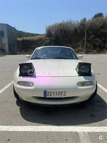 Usado Mazda MX5 115 CV (84 kW) 1990 Blanco Descapotable