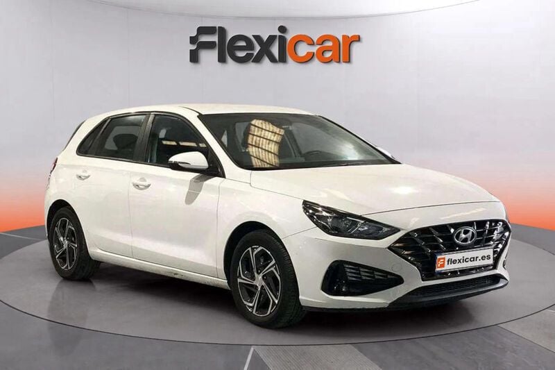 Blanco Usado 2021 Hyundai i30 Familiar | 14.390 € (Precio justo) - Imagen 1/4