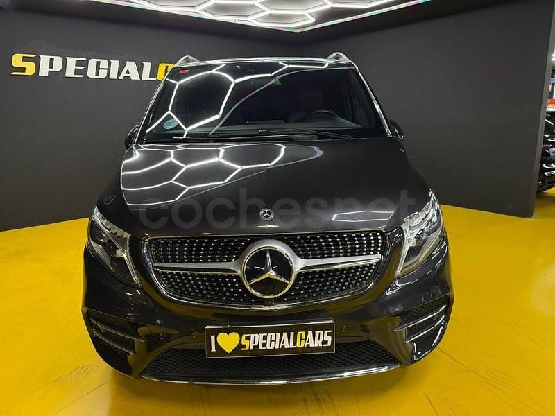 Usado Mercedes V300 Avantgarde 239 CV (175 kW) 2021 Gris / plata Monovolumen