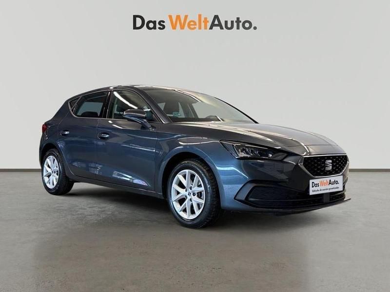 Gris Usado 2024 Seat Leon Style Berlina | 18.200 € (Super precio) - Imagen 1/4