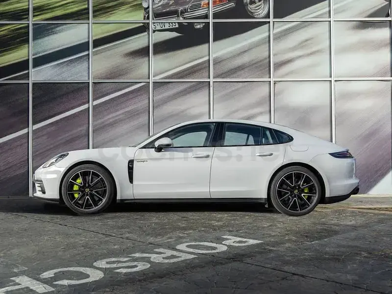Usado Porsche Panamera 4 E-Hybrid 462 CV (339 kW) 2020 Blanco Utilitario