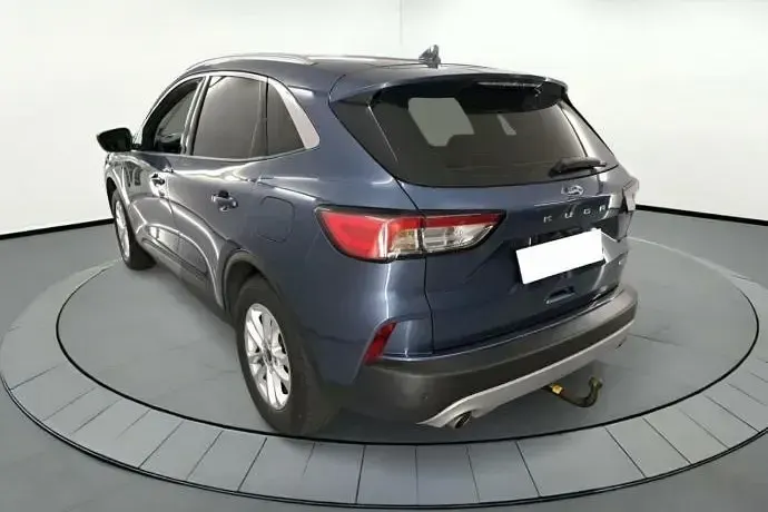 Usado Ford Kuga Titanium 225 CV (165 kW) 2021 Azul SUV