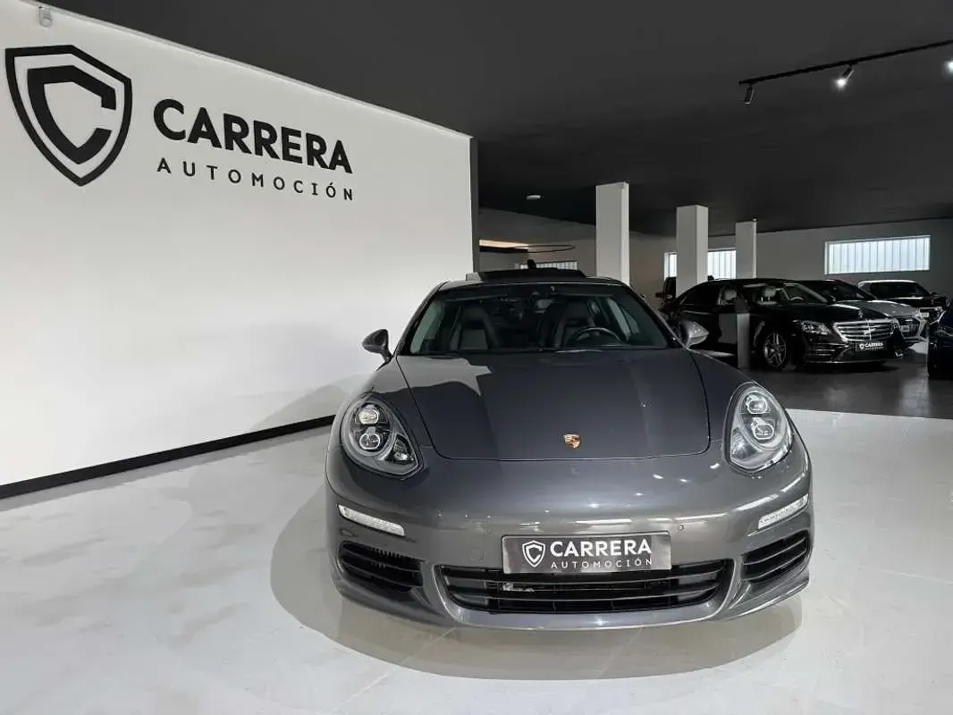 Usado Porsche Panamera 300 CV (220 kW) 2014 Gris Utilitario