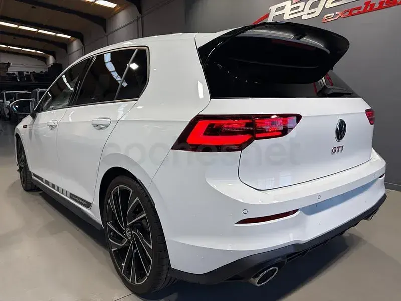 Usado VW Golf VIII GTI Clubsport 301 CV (221 kW) 2023 Blanco Berlina