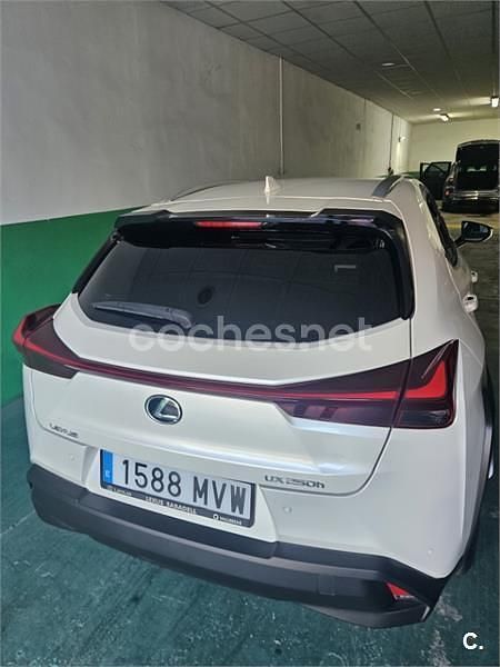 Usado Lexus UX 184 CV (135 kW) 2024 Blanco SUV