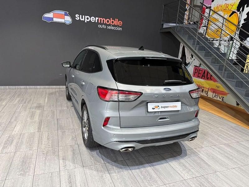 Usado Ford Kuga ST-Line X 150 CV (110 kW) 2020 Gris / plata SUV