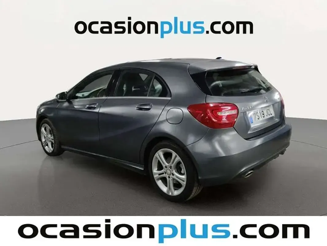 Usado Mercedes A200 Urban 136 CV (100 kW) 2015 Blanco Utilitario