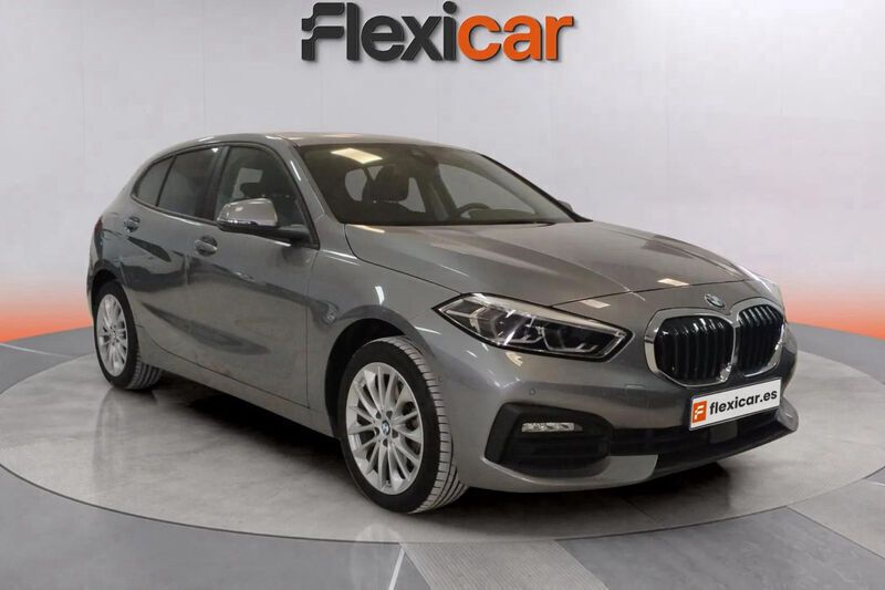 Gris Usado 2024 BMW 118 Utilitario | 23.590 € (Buen precio) - Imagen 1/4
