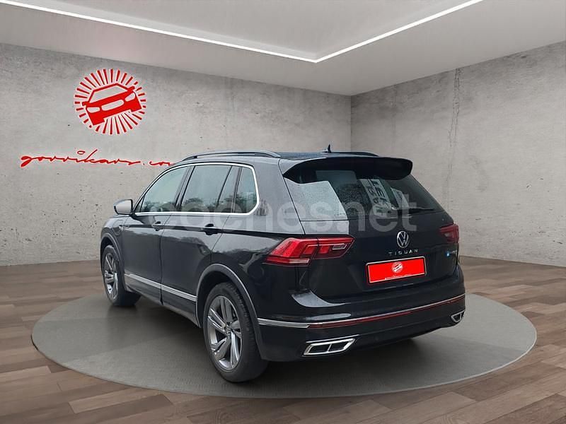 Usado VW Tiguan R-line 245 CV (180 kW) 2022 Negro SUV