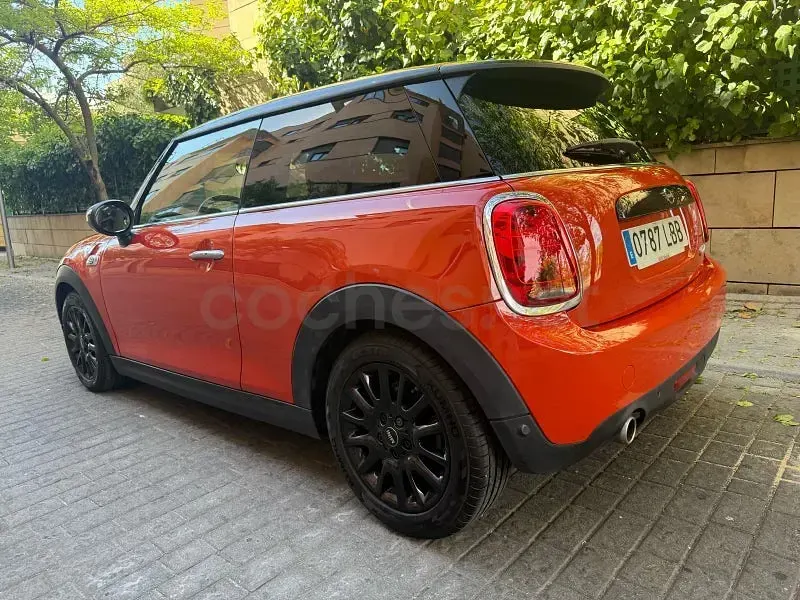 Usado Mini Cooper 136 CV (100 kW) 2019 Naranja Utilitario