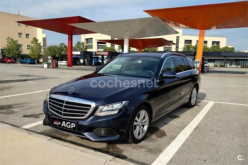 Usado Mercedes C220 Exclusive 170 CV (125 kW) 2016 Azul Familiar