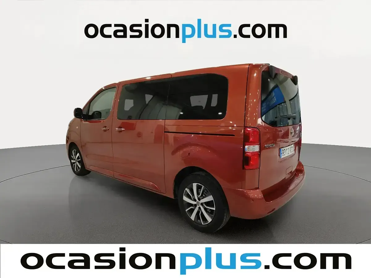Occasion Toyota Proace Verso Advance 177 PK (130 kW) 2018 Rood Stationwagen