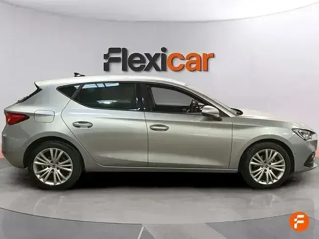 Usado Seat Leon Style 150 CV (110 kW) 2024 Gris