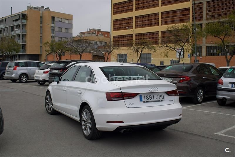 Usado Audi A3 Advanced 125 CV (91 kW) 2016 Blanco Berlina