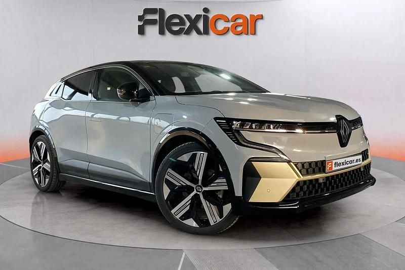 Usado Renault Megane E-Tech Techno 160 kW (218 CV) 2023 Gris Berlina