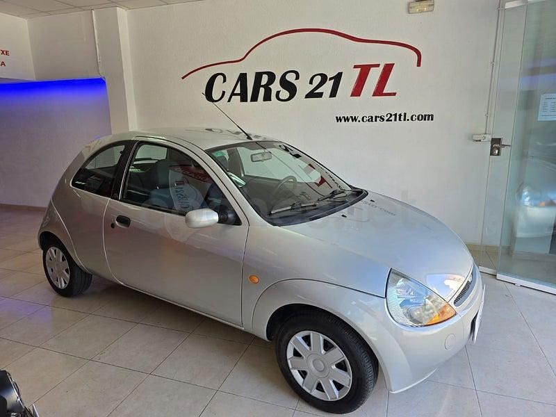 Usado Ford Ka Collection 70 CV (51 kW) 2006 Gris / plata Utilitario