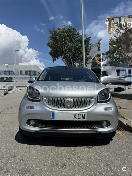 Usado Smart ForFour Passion 90 CV (66 kW) 2017 Gris / plata Utilitario