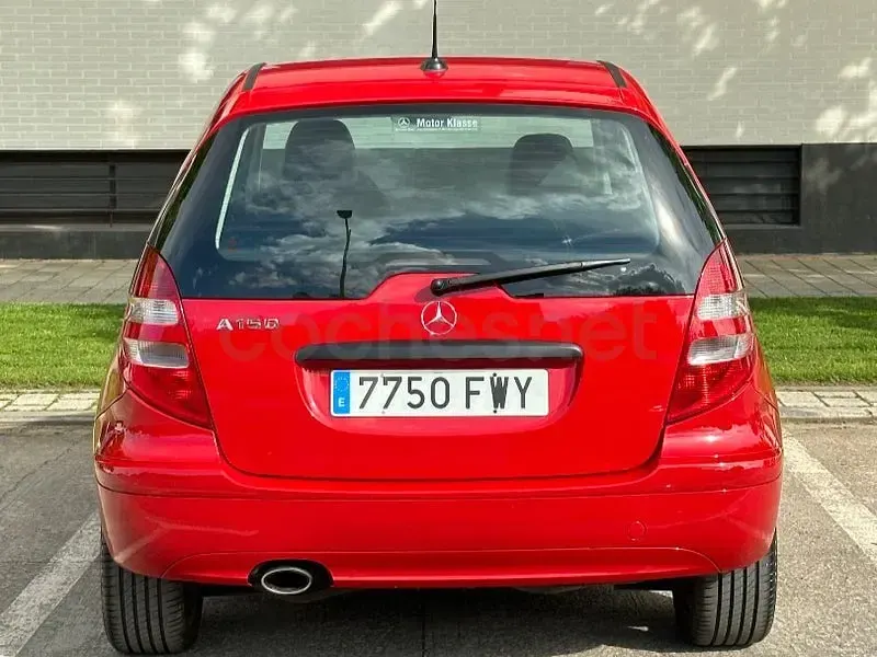 Usado Mercedes A150 Avantgarde 95 CV (69 kW) 2007 Rojo Berlina