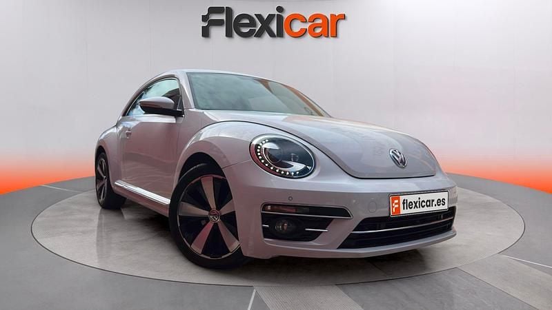 Usado VW Beetle 105 CV (77 kW) 2018 Blanco Utilitario