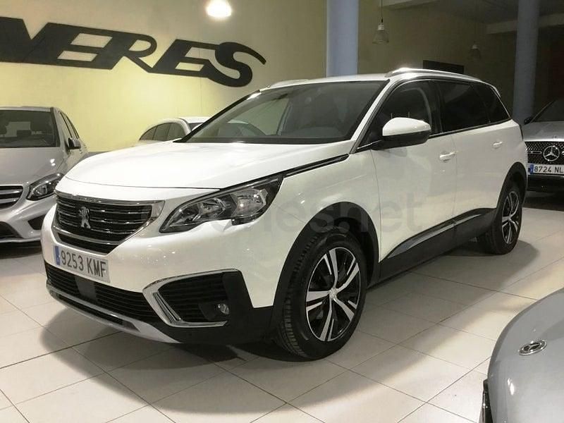 Usado Peugeot 5008 Allure 130 CV (95 kW) 2018 Blanco SUV