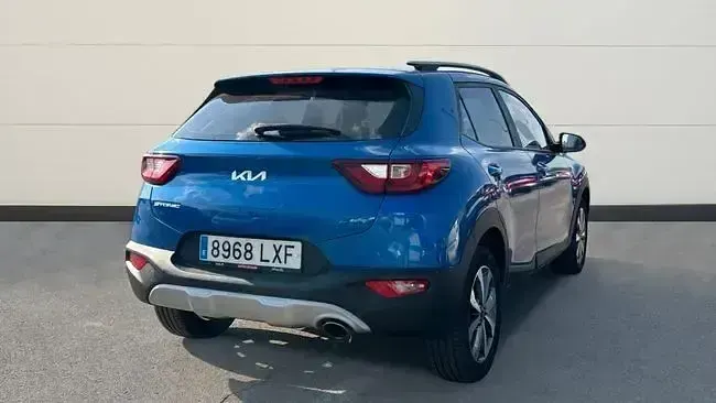 Usado Kia Stonic 84 CV (61 kW) 2022 Azul SUV