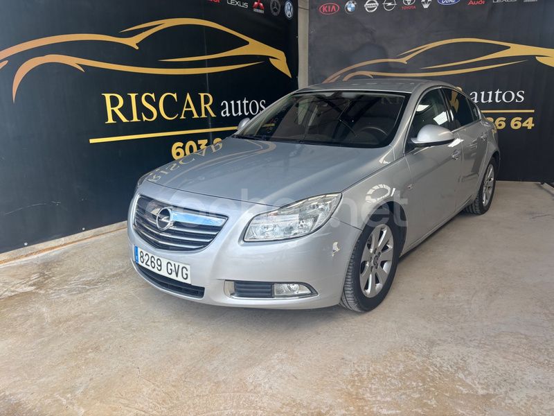 Gris / plata Usado 2009 Opel Insignia Essentia Berlina | 4990 € (Super precio) - Imagen 1/4