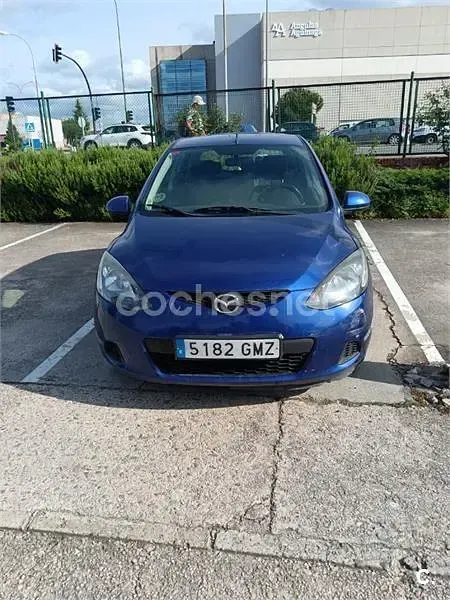 Usado Mazda 2 Active 68 CV (50 kW) 2009 Azul Utilitario