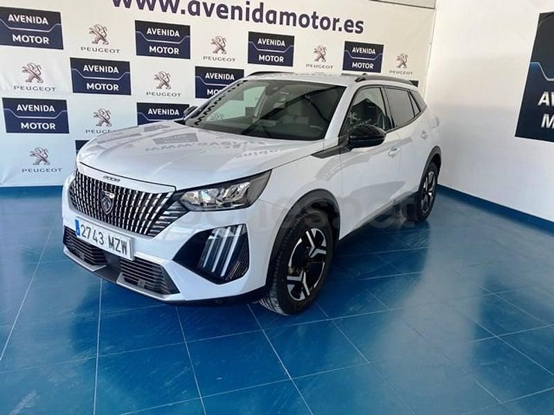 Usado Peugeot 2008 Allure 136 CV (100 kW) 2025 Blanco SUV