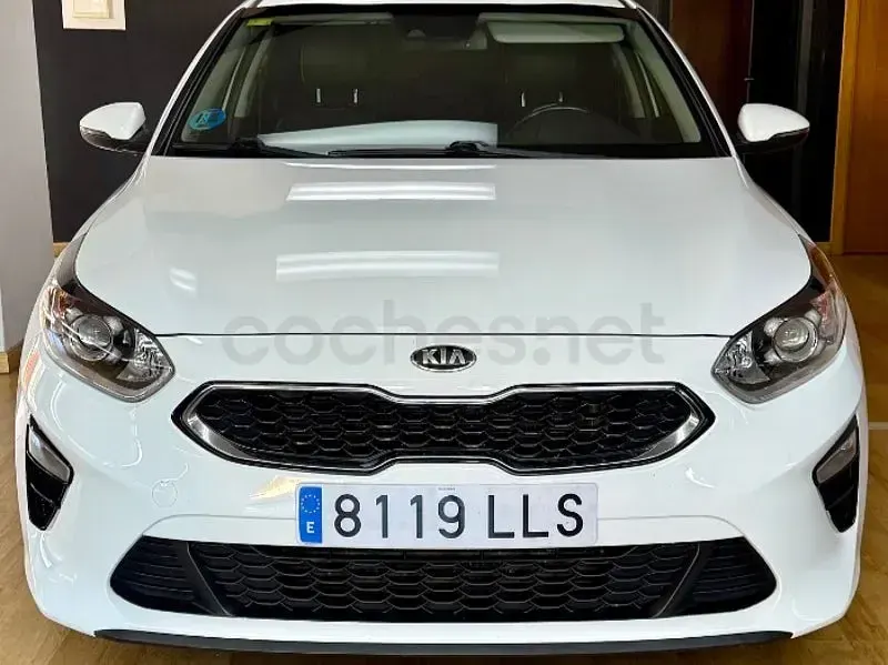 Usado Kia Ceed 136 CV (100 kW) 2020 Blanco Utilitario
