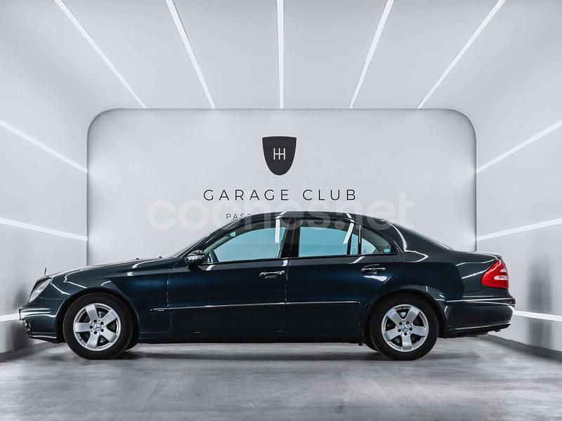 Usado Mercedes E320 Classic 224 CV (164 kW) 2003 Azul Berlina