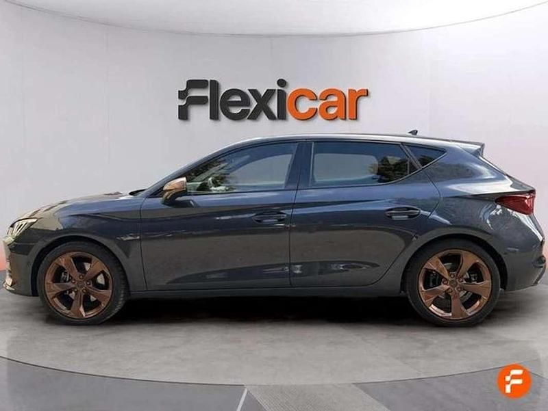 Usado Cupra Leon 190 CV (139 kW) 2024 Gris Utilitario