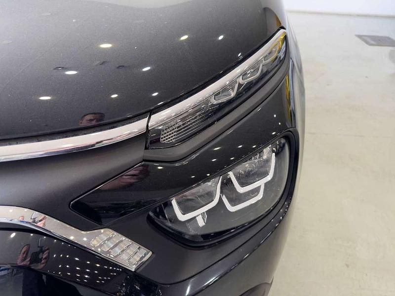 Usado Citroën C3 PureTech 82 CV (60 kW) 2021 Negro Utilitario