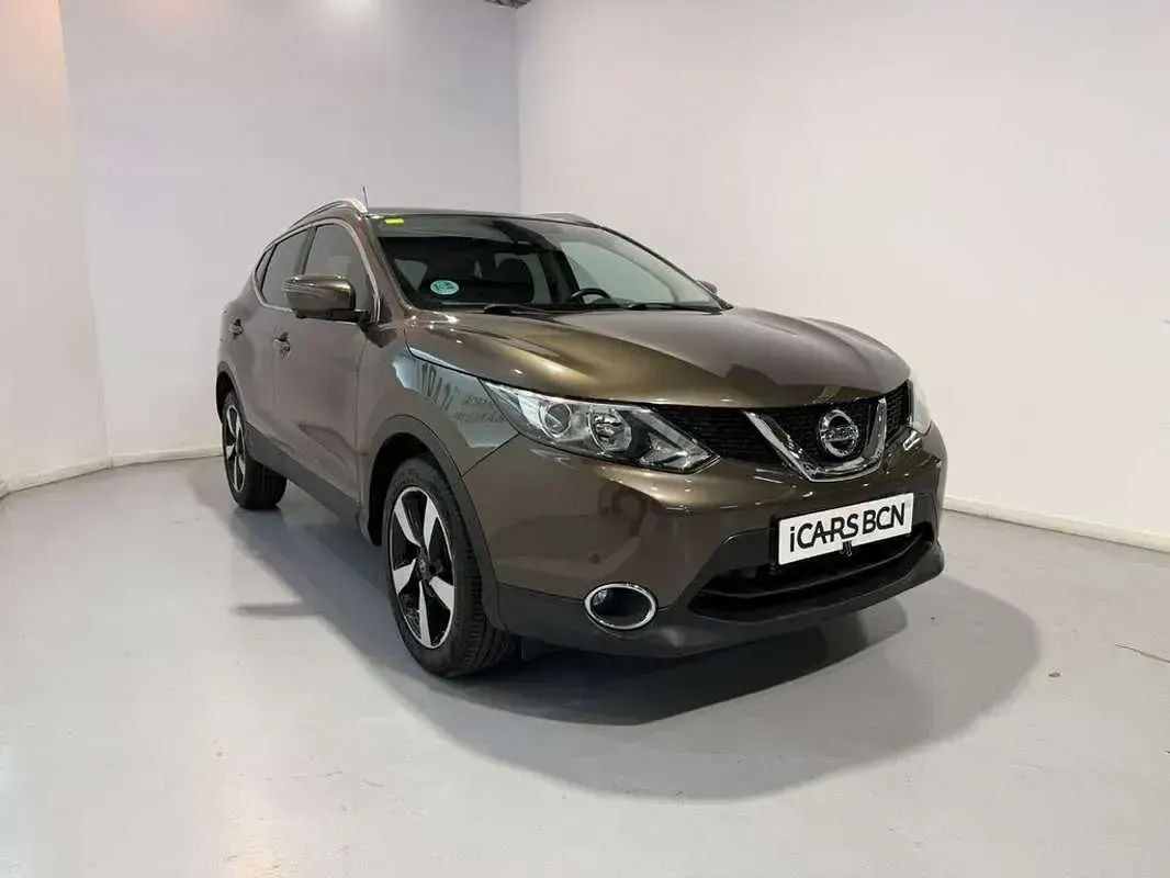 Usado Nissan Qashqai Acenta 116 CV (85 kW) 2015 Gris SUV