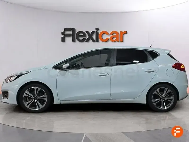 Usado Kia ProCeed GT-Line 120 CV (88 kW) 2017 Blanco Utilitario