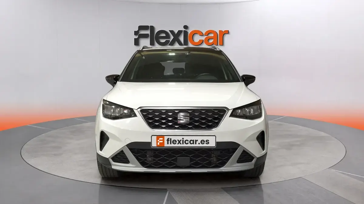 Usado Seat Arona Xperience 116 CV (85 kW) 2024 Blanco SUV