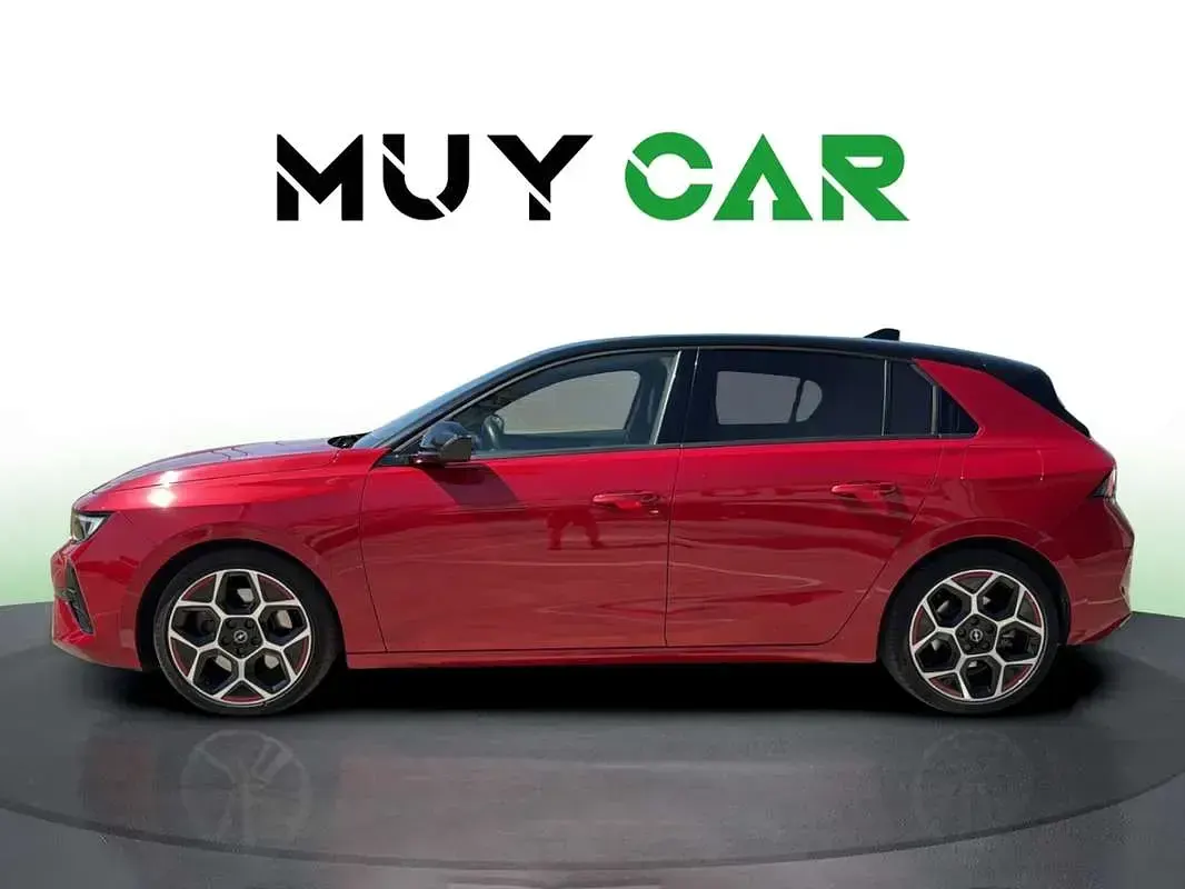 Usado Opel Astra Edition 181 CV (133 kW) 2022 Rojo Utilitario