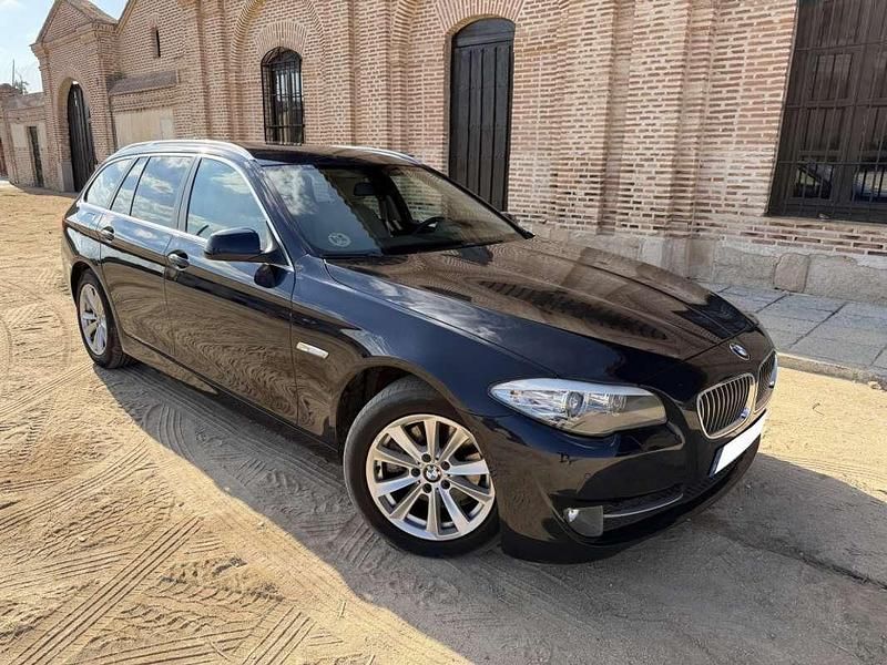 Usado BMW 520 184 CV (135 kW) 2013 Azul Familiar
