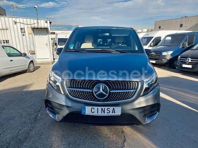 Usado Mercedes V300 Avantgarde 239 CV (175 kW) 2022 Gris / plata Monovolumen