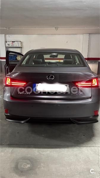 Gris / plata Usado 2015 Lexus IS300h Executive Line Berlina | 22.250 € (Precio justo) - Imagen 1/4
