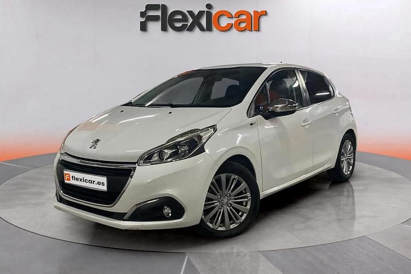 Usado Peugeot 208 Access 68 CV (50 kW) 2016 Blanco Utilitario