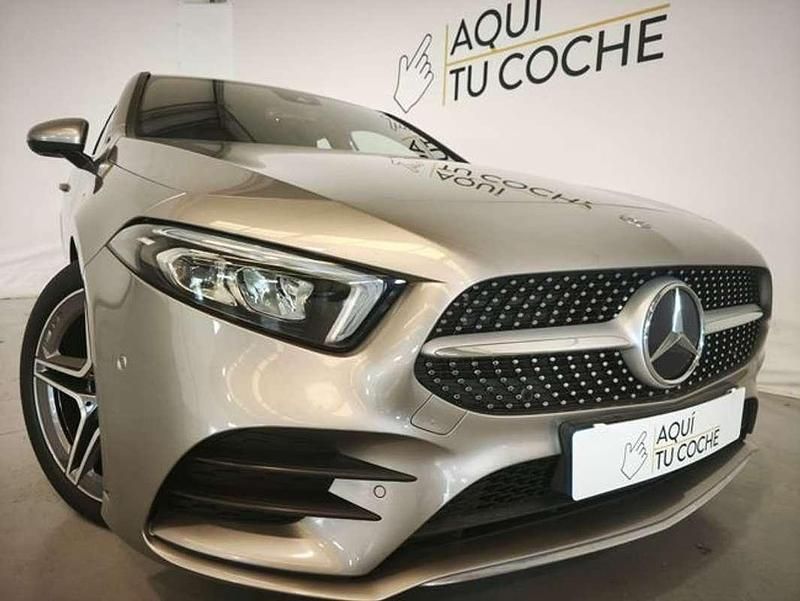 Usado Mercedes A180 116 CV (85 kW) 2021 Beige Utilitario