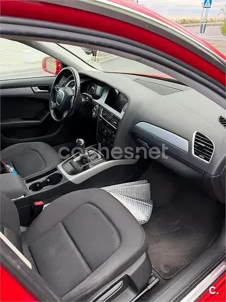 Usado Audi A4 143 CV (105 kW) 2009 Rojo Berlina