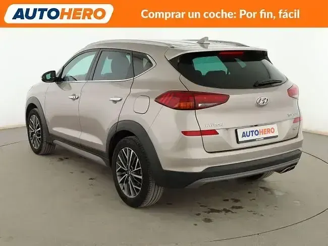 Usado Hyundai Tucson 136 CV (100 kW) 2019 Beige SUV