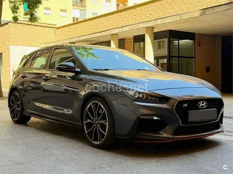 Usado Hyundai i30 N Performance 275 CV (202 kW) 2018 Gris / plata Berlina