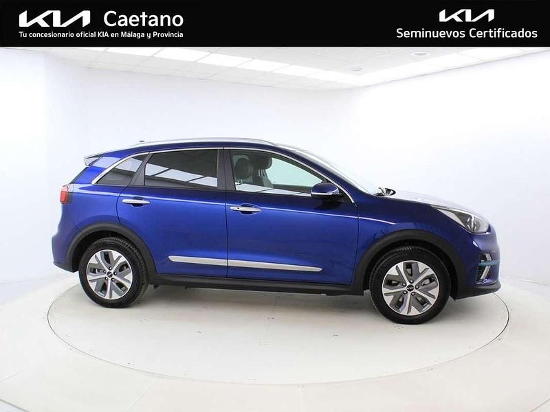 Usado Kia e-Niro 150 kW (204 CV) 2022 Azul SUV