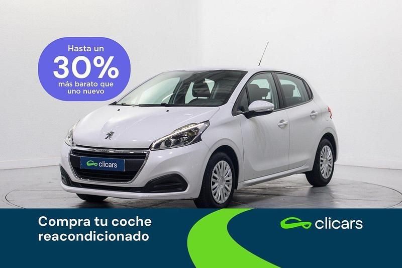 Usado Peugeot 208 Active 82 CV (60 kW) 2017 Blanco Utilitario